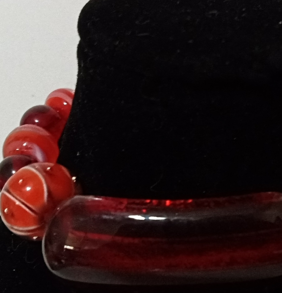 Red Lampwork Art Glass Multi Beaded Bar Tag Stretch Bracelet
